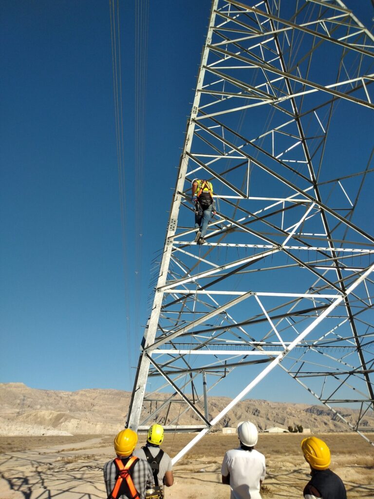 photo 2026 06 15 09 58 38 - آموزش صعود و کار با نردبان